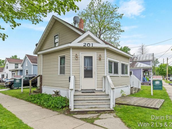 201 S Jefferson Street, Ionia, MI 48846