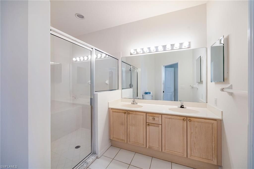13100 Hamilton Harbour Dr, Unit G12, Naples, FL 34110 Photo