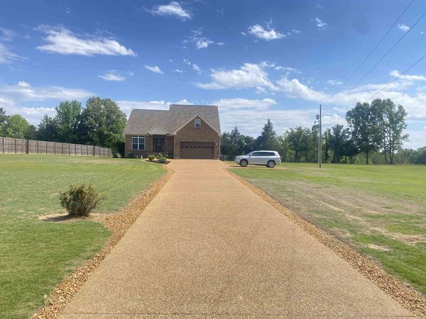 745 GREENBRIAR LN, Adamsville, TN 38310