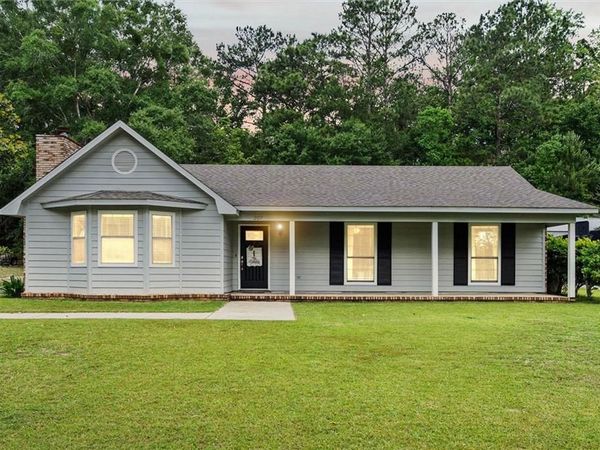 207 Chase Drive , Saraland, AL 36571