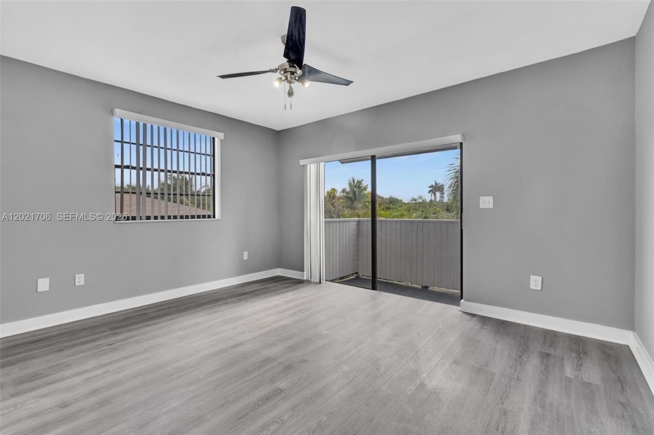 14212 NE 4th Ave , Miami, FL 33161 Photo