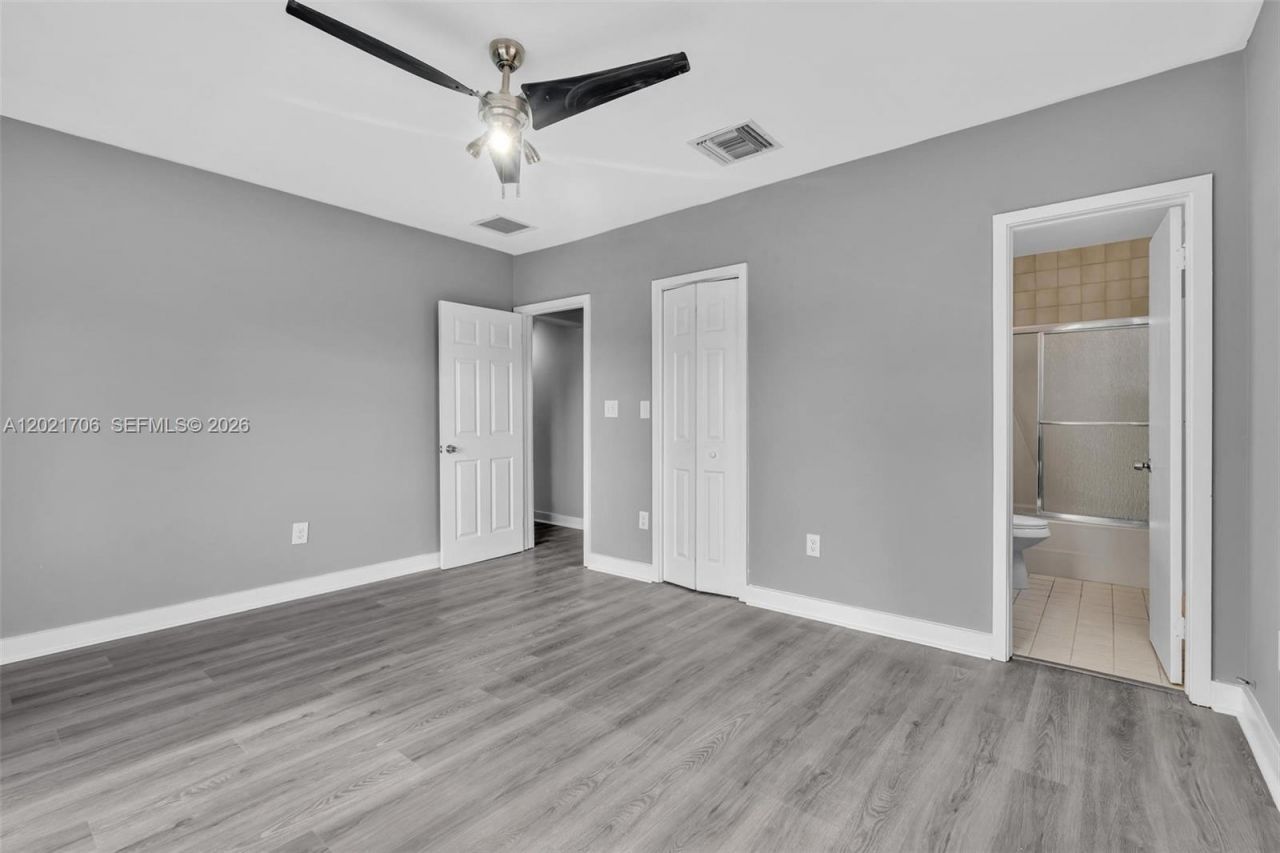 14212 NE 4th Ave , Miami, FL 33161 Photo