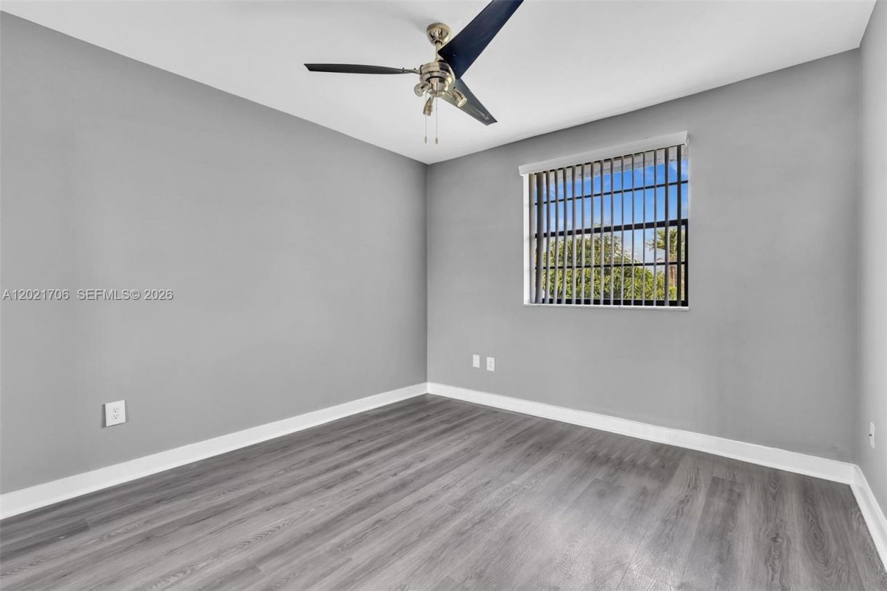14212 NE 4th Ave , Miami, FL 33161 Photo