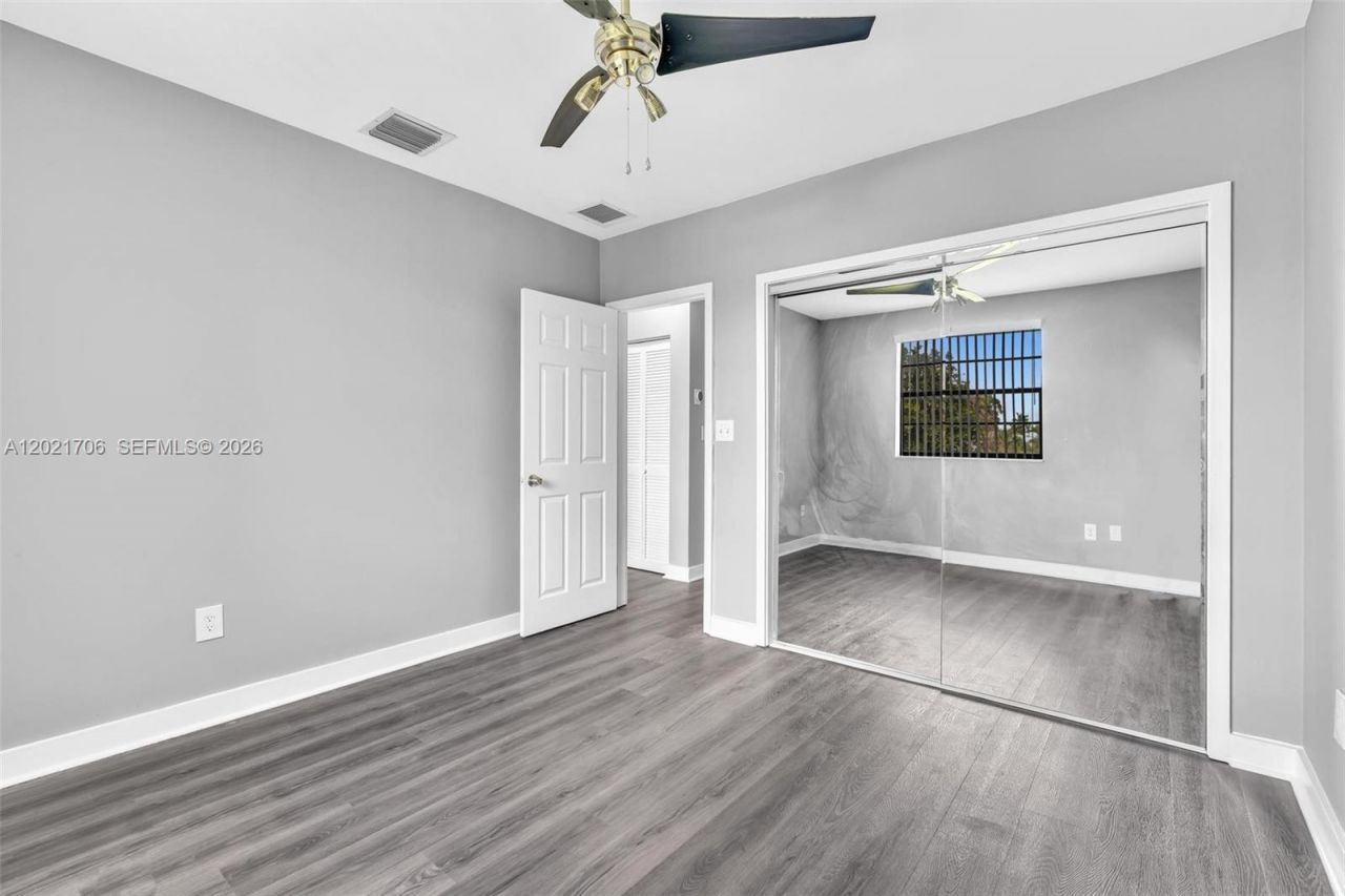 14212 NE 4th Ave , Miami, FL 33161 Photo
