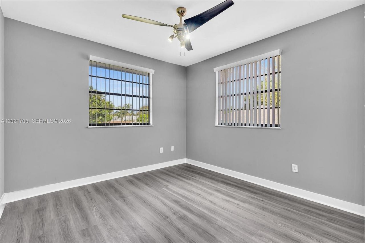 14212 NE 4th Ave , Miami, FL 33161 Photo
