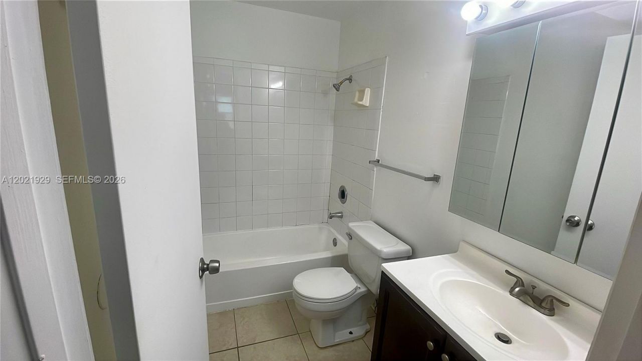 4071 NW 87th Ave , Sunrise, FL 33351 Photo