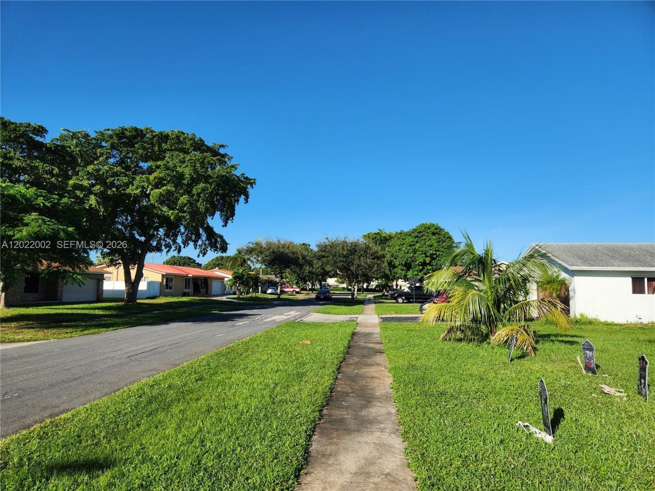5260 SW 9th St, Plantation, FL 33317 Photo
