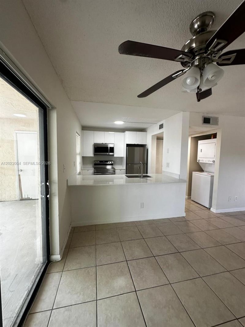 3400 Foxcroft Rd , Unit 301, Miramar, FL 33025 Photo