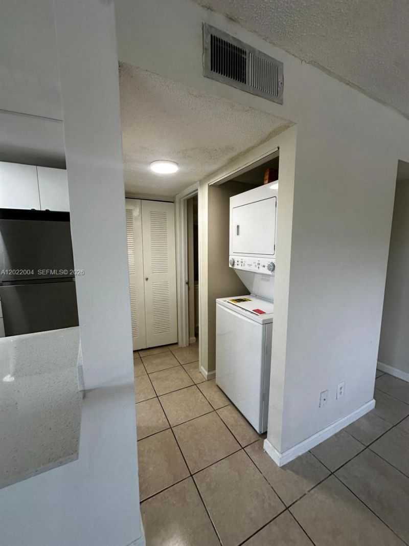 3400 Foxcroft Rd , Unit 301, Miramar, FL 33025 Photo
