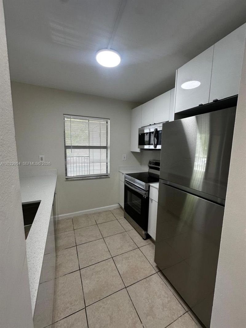 3400 Foxcroft Rd , Unit 301, Miramar, FL 33025 Photo