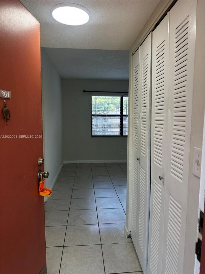 3400 Foxcroft Rd , Unit 301, Miramar, FL 33025 Photo