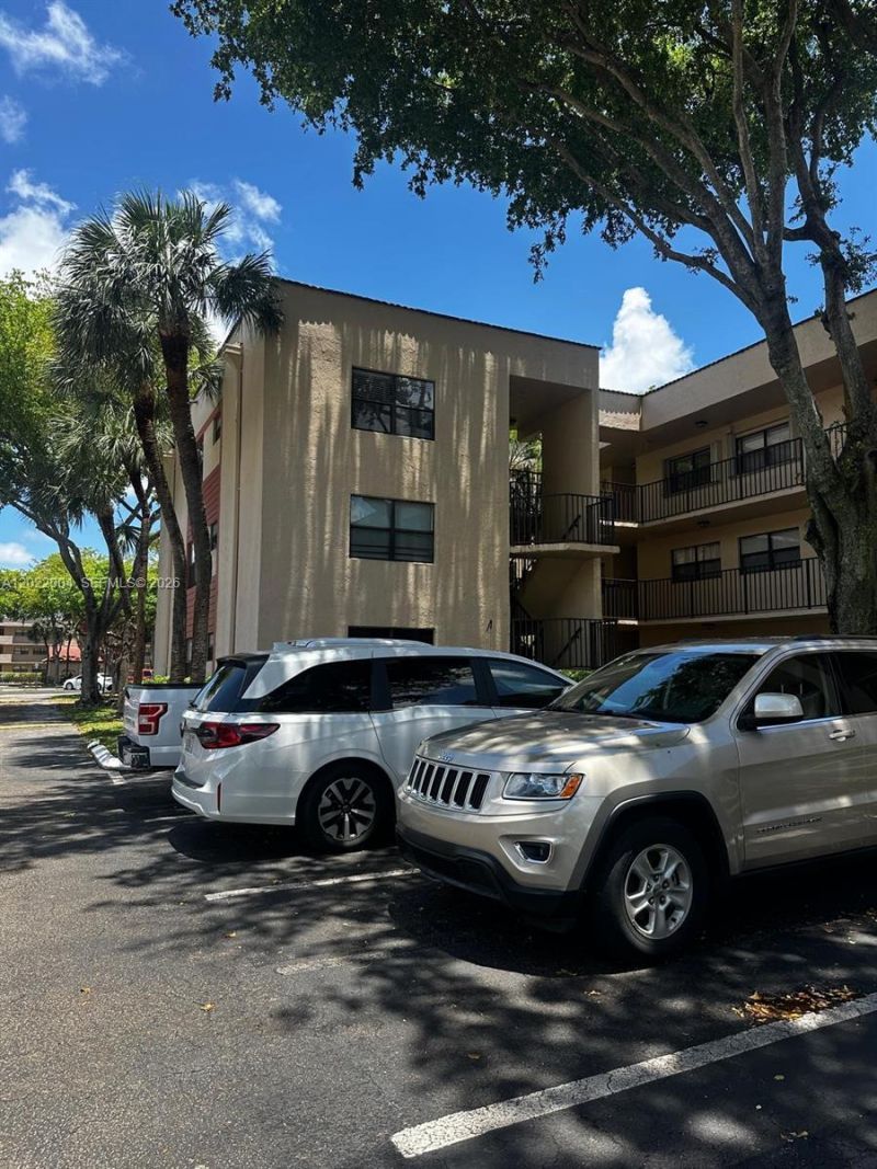 3400 Foxcroft Rd , Unit 301, Miramar, FL 33025 Photo