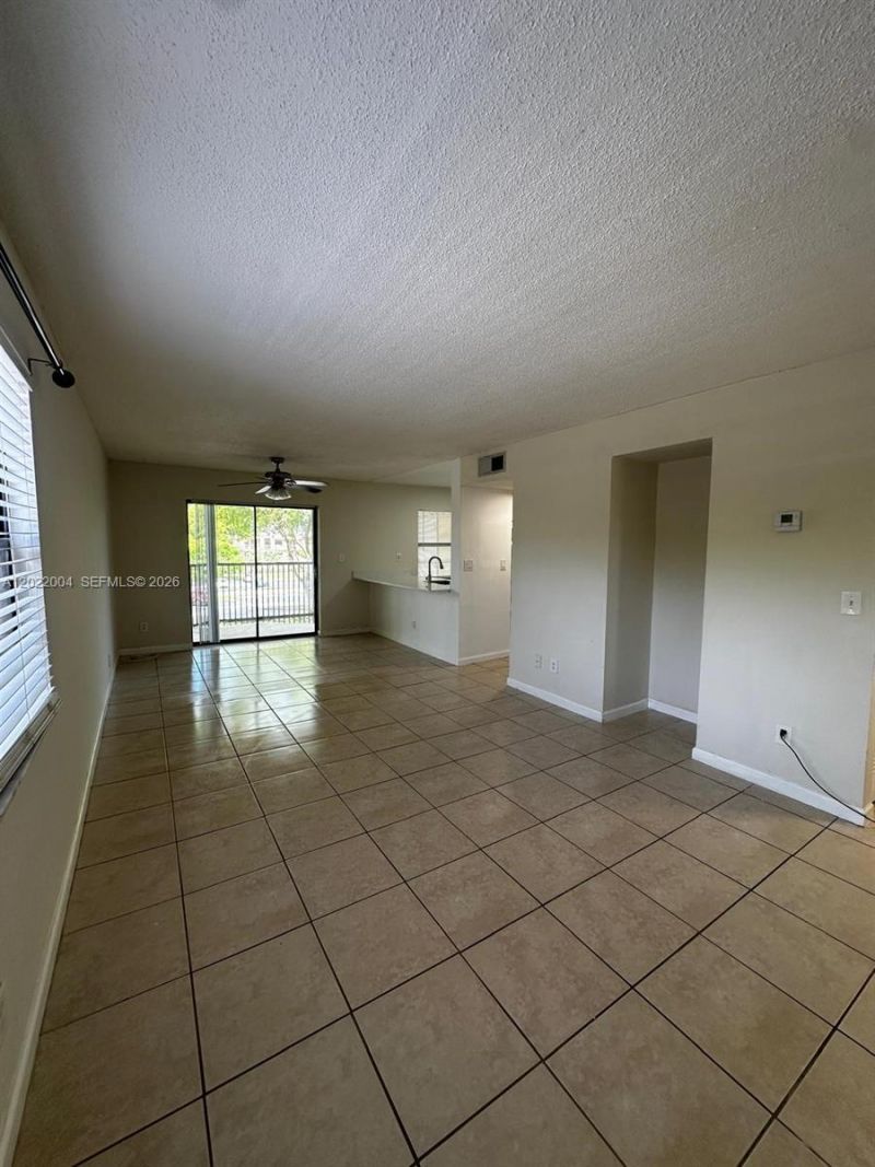 3400 Foxcroft Rd , Unit 301, Miramar, FL 33025 Photo