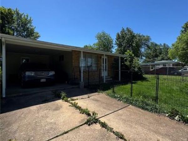 943 Judy Drive , Farmington, MO 63640