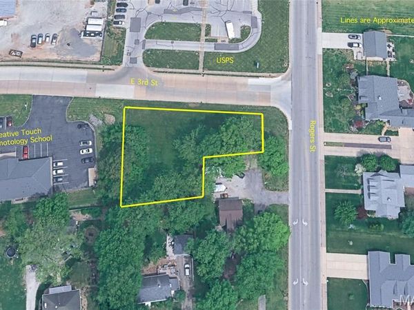 304 E 3rd , Waterloo, IL 62298
