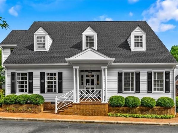 12 Charleston Square , Greensboro, NC 27408