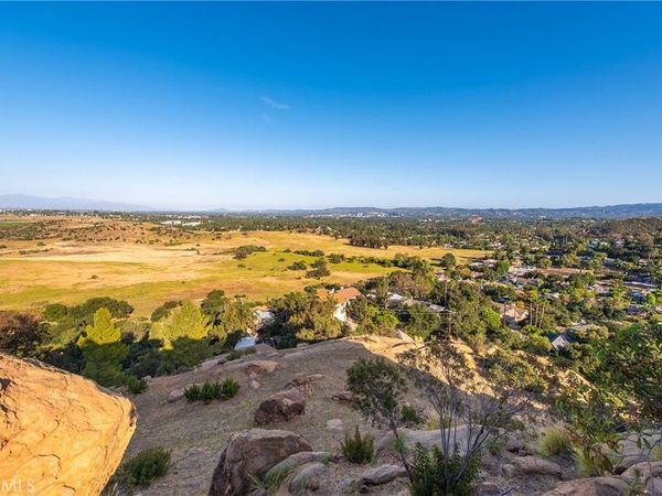8740 Azul Drive, West Hills, CA 91304