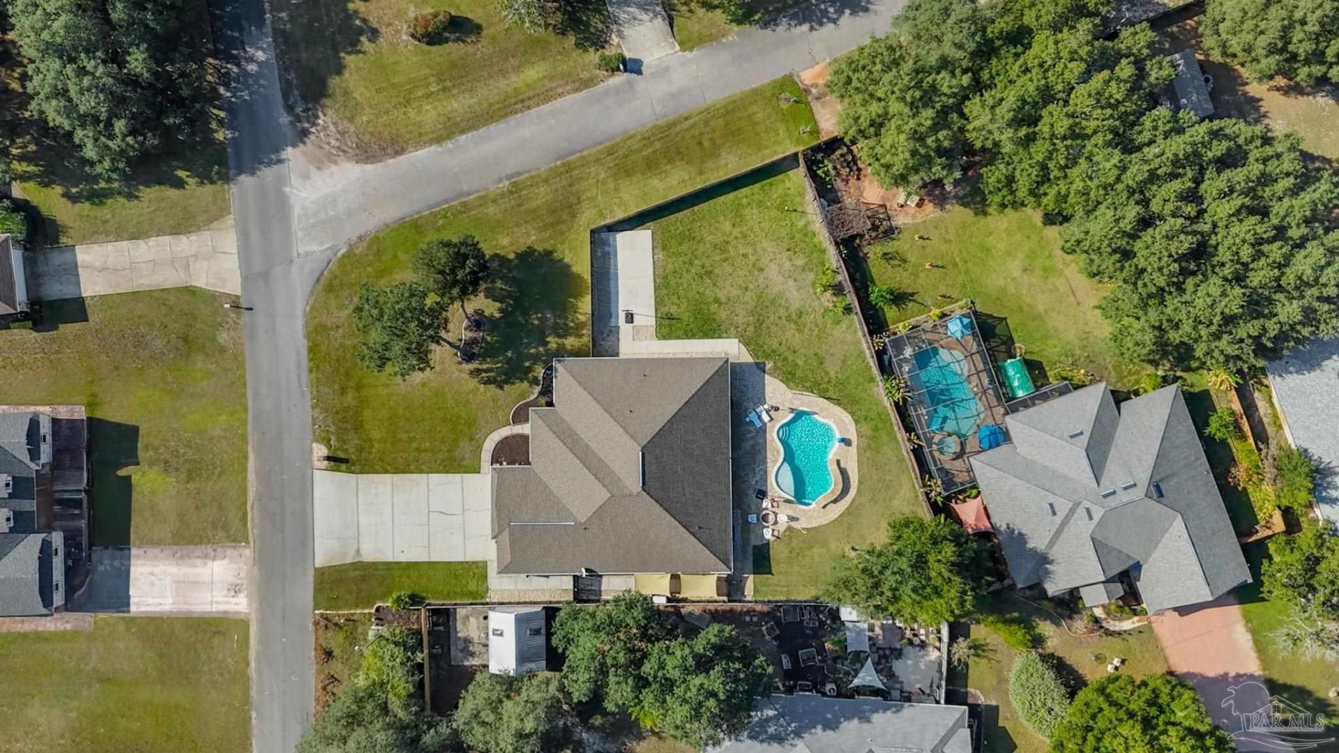 2365 Crescent Rd, Navarre, FL 32566 Main Photo
