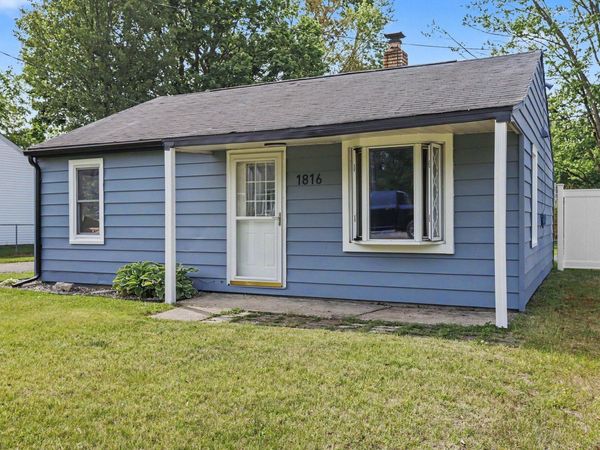 1816 Byrd Drive, Portage, MI 49002