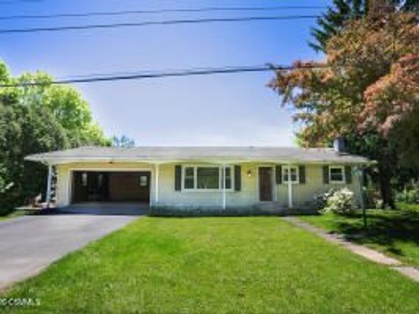 125 CENTER Street, Northumberland, PA 17857