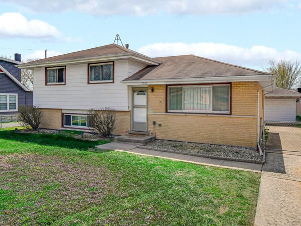 7305 W 75th Street , Bridgeview, IL 60455