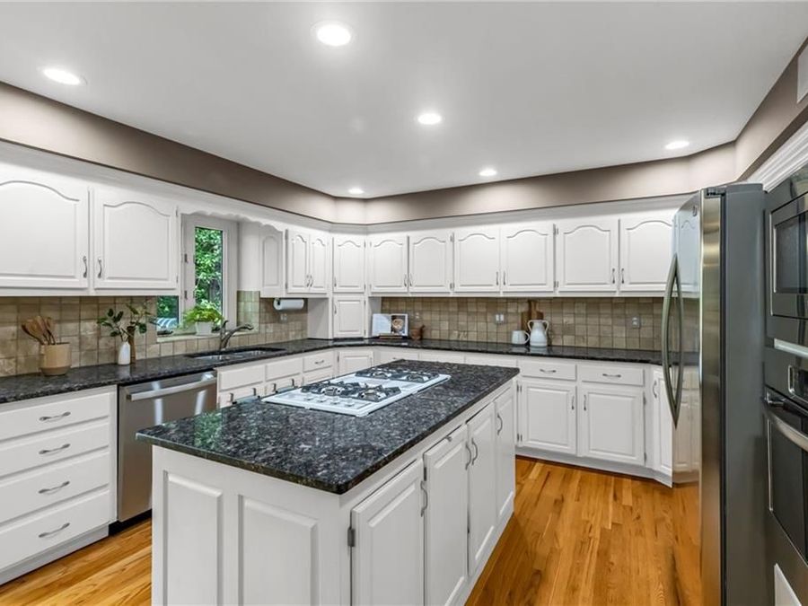 Property Image 16