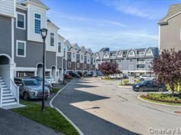 225 Marina Pointe Drive , Unit 225, East Rockaway, NY 11518