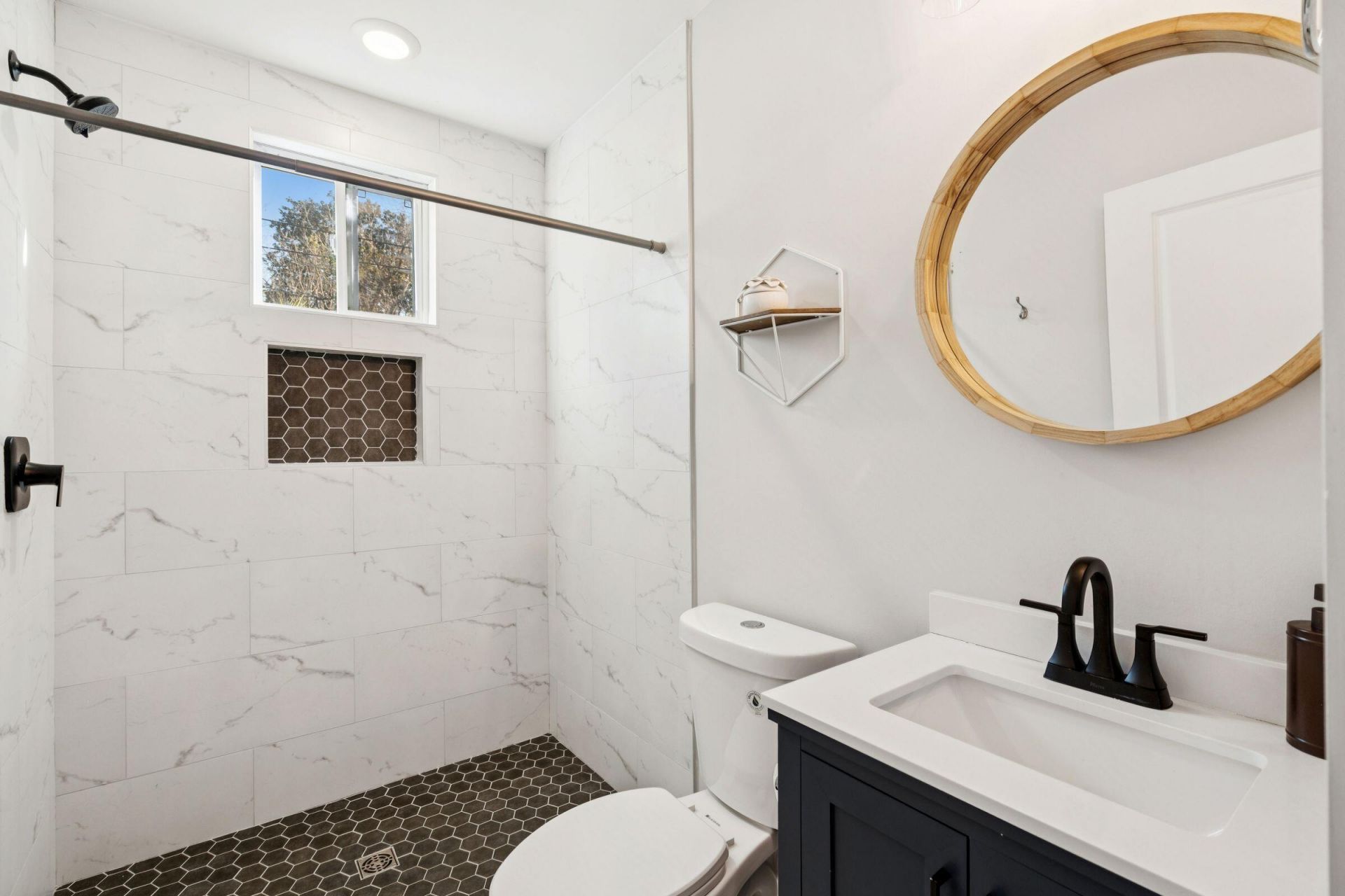 2384 Cambridge Avenue Photo 21