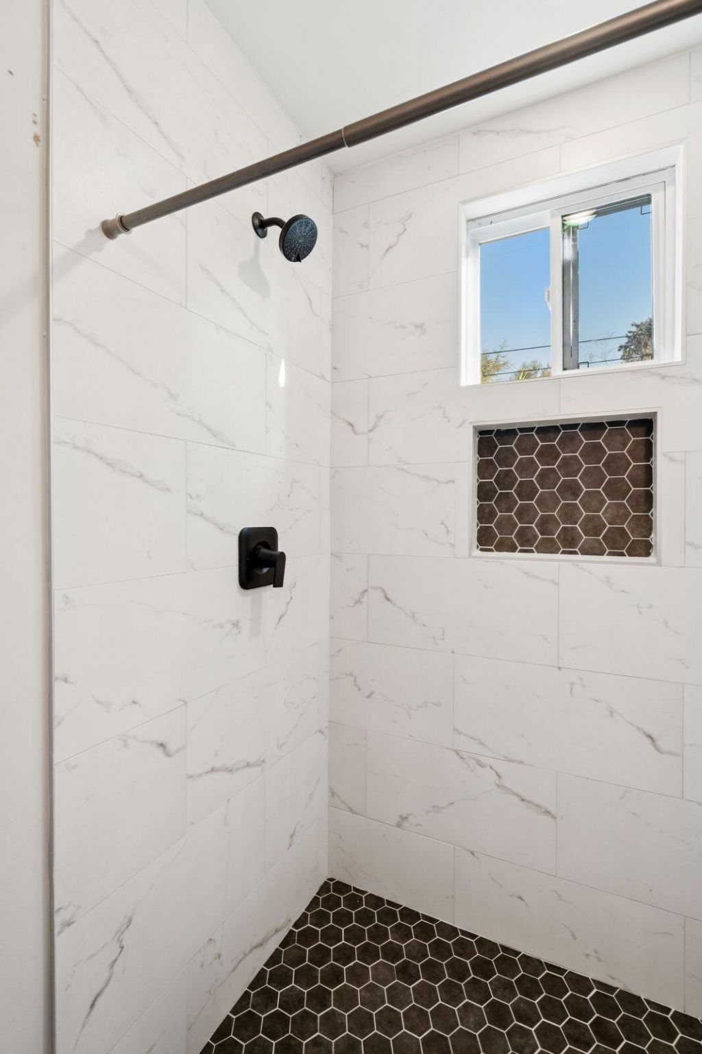 2384 Cambridge Avenue Photo 22