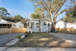 2384 Cambridge Avenue photo 4