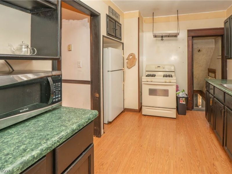 1033 Walnut Avenue , Alliance, OH 44601 Photo 11