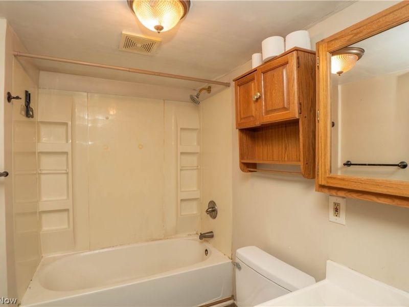 1033 Walnut Avenue , Alliance, OH 44601 Photo 20
