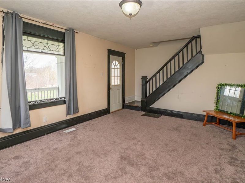1033 Walnut Avenue , Alliance, OH 44601 Photo 4
