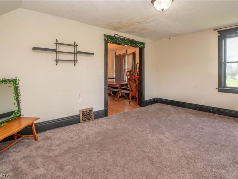 1033 Walnut Avenue , Alliance, OH 44601 Photo 6