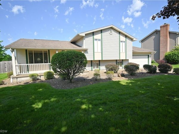 3608 Meander Reserve Circle , Canfield, OH 44406