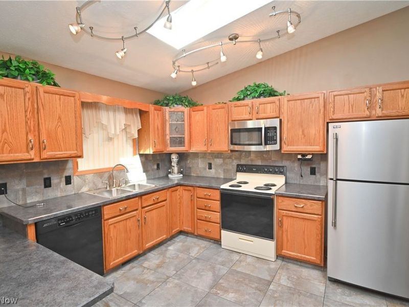 3608 Meander Reserve Circle , Canfield, OH 44406 Photo 14