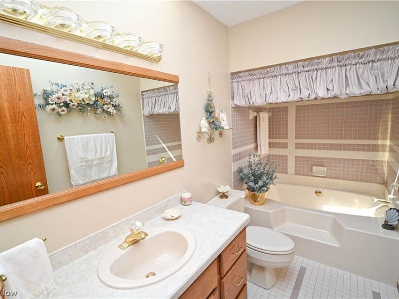3608 Meander Reserve Circle , Canfield, OH 44406 Photo 27