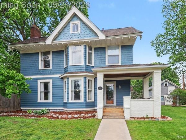 95 Dennison Street, Oxford Vlg, MI 48371