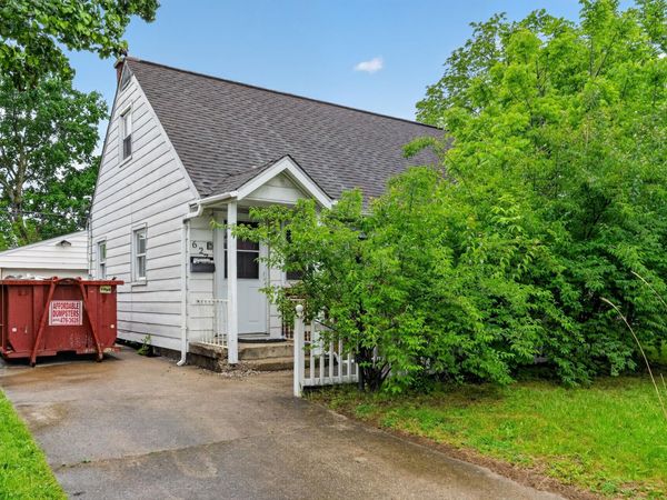 627 Savannah Drive, Columbus, OH 43228