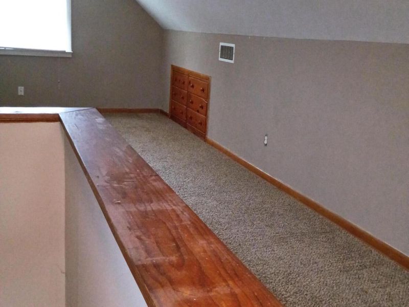 627 Savannah Drive , Columbus, OH 43228 Photo 10
