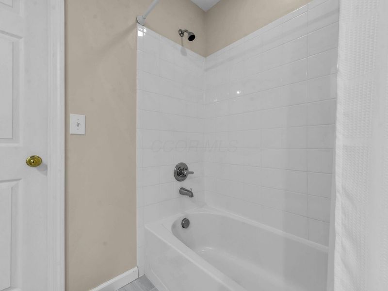 8039 Farm Crossing Circle , Powell, OH 43065 Photo 26