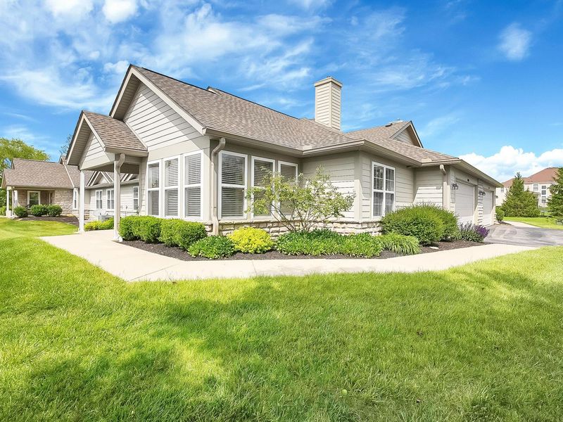 8039 Farm Crossing Circle , Powell, OH 43065 Photo 7