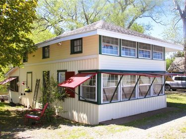 13202 Park Road, Waterport, NY 14571