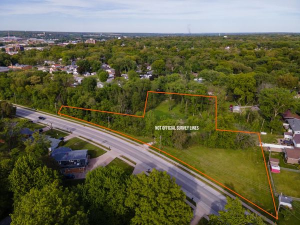 2400 KENNEDY Drive , East Moline, IL 61244