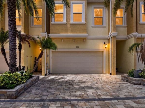 750 GRAND CYPRESS LANE , TARPON SPRINGS, FL 34689