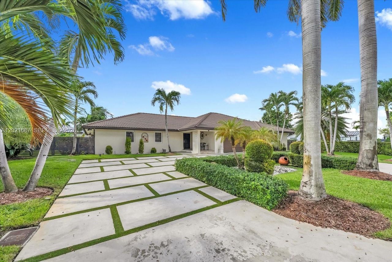 9796 NW 28th Ter, Doral, FL 33172 Photo