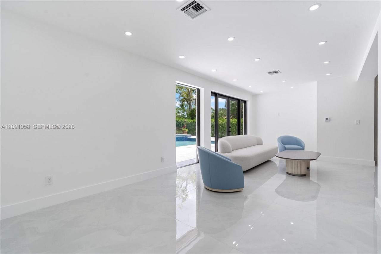 7011 Hialeah Ln, Parkland, FL 33067 Photo