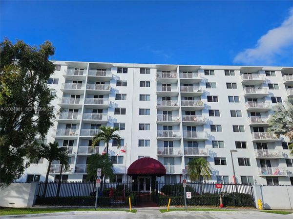 1251 NE 108th St , Unit 801, Miami, FL 33161