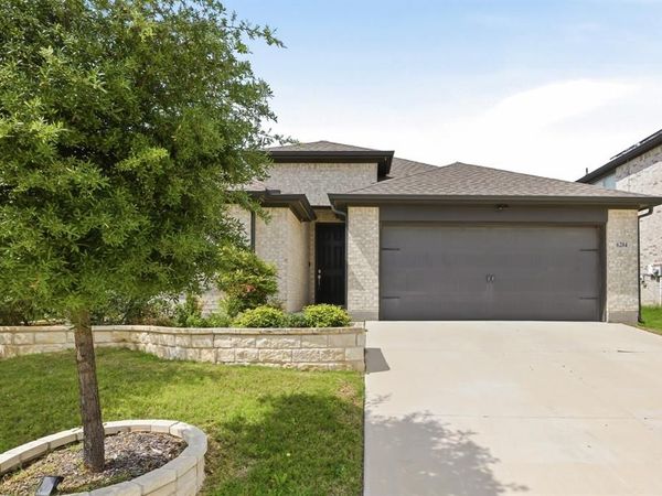 6204 Thunderwing Drive, Fort Worth, TX 76179