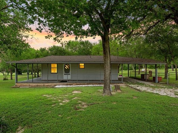 235 Country Drive , Waco, TX 76705